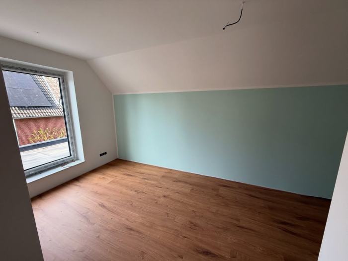 Fertig gestrichener Wohnraum von Hoffmann Bau